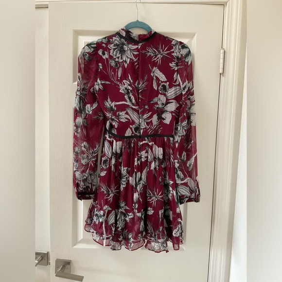 🍷Parker Silk Floral Dress Burgundy 0🍷 - Picture 2 of 3